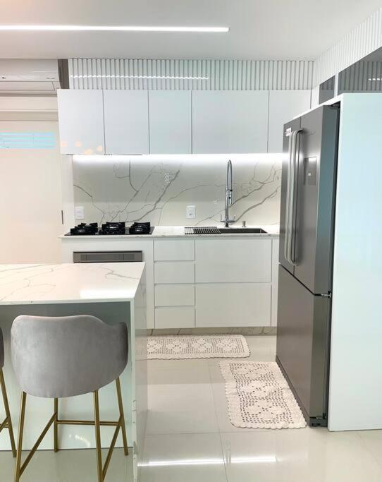 Apartamento Ape Eleganza | Bc | 150m Do Mar | Fg | 4 Qtos *