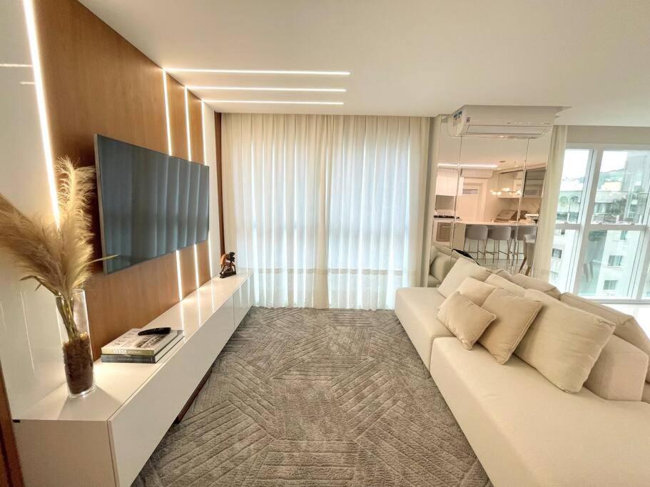 Apartamento Ape Eleganza | Bc | 150m Do Mar | Fg | 4 Qtos