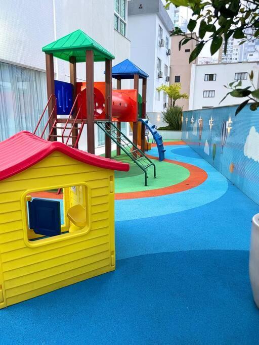 Ape Eleganza | Bc | 150m Do Mar | Fg | 4 Qtos Apartamento *
