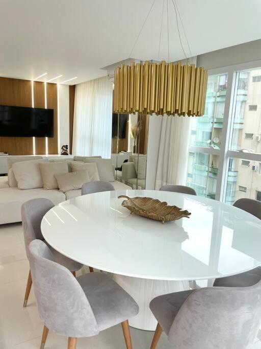 Ape Eleganza | Bc | 150m Do Mar | Fg | 4 Qtos Apartamento Balneario Camboriu