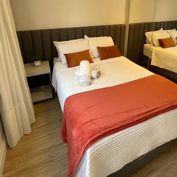 Apartamento Ape Eleganza | Bc | 150m Do Mar | Fg | 4 Qtos