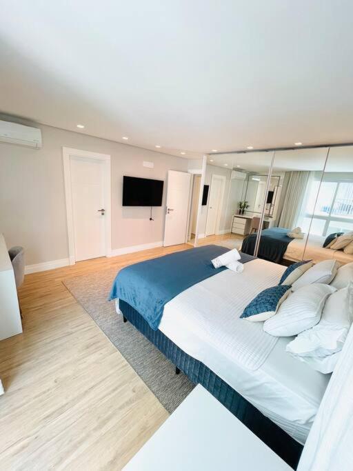 Ape Eleganza | Bc | 150m Do Mar | Fg | 4 Qtos Apartamento Balneario Camboriu